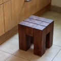 Stołek drewniany 30x30x36 cm.Ciemny