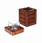 Zestaw Drewniano-Szklanych akcesoriów do mycia zębów.