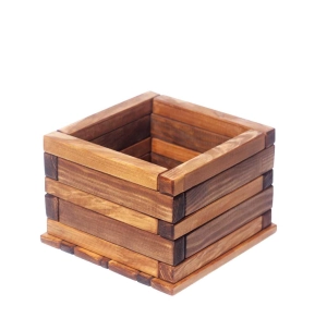 Drewniana osłonka na doniczkę 14cm.