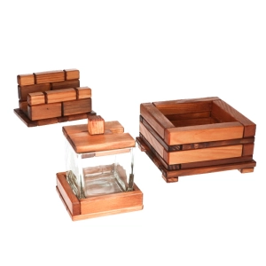 Zestaw Cukierniczka, serwetnik, salaterka.