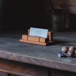 Drewniany Wizytownik.