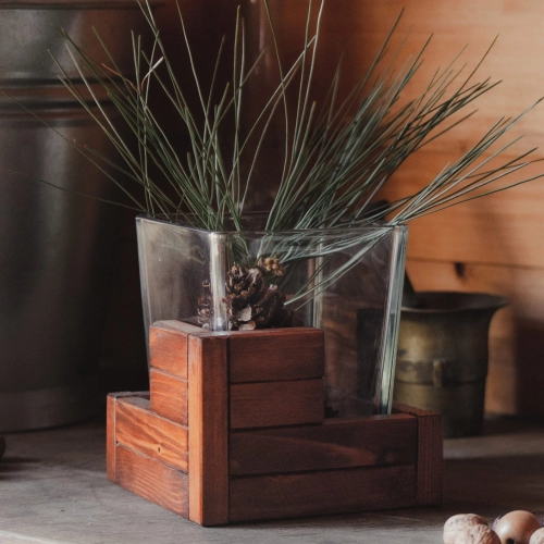 Duży drewniano-szklany wazon