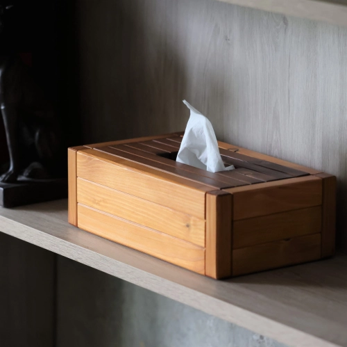 Chustecznik drewniany