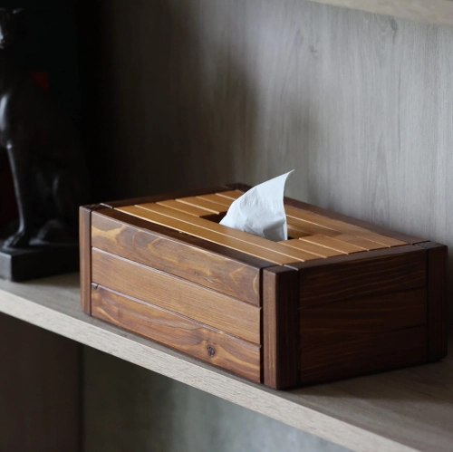 Drewniany chustecznik – funkcjonalność i elegancja