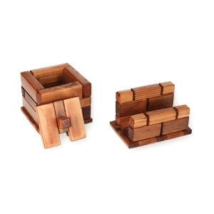 Zestaw stołowy, cukierniczka, serwetnik. 